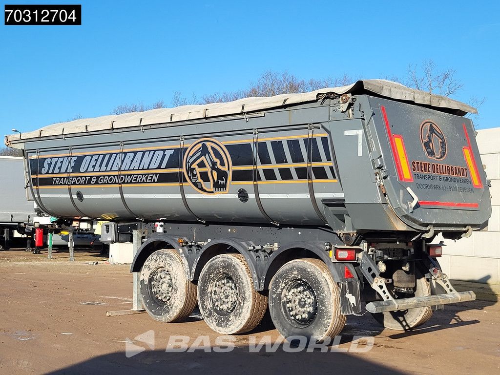 Schmitz SGF*S3 Isoliert TUV 06/26 Lifting Axle 25m3