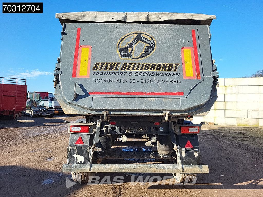 Schmitz SGF*S3 Isoliert TUV 06/26 Lifting Axle 25m3