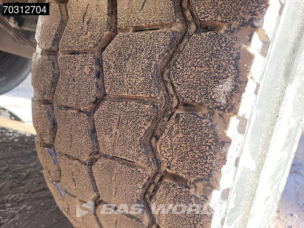 Schmitz SGF*S3 Isoliert TUV 06/26 Lifting Axle 25m3