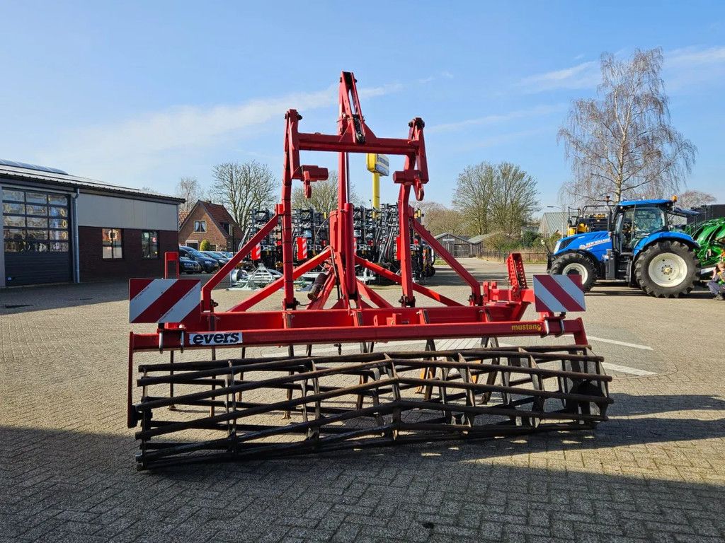 Evers Mustang Cultivator