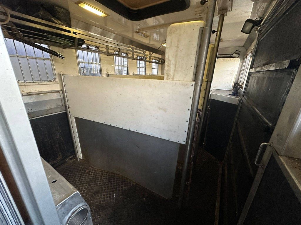 Viehtransporter MAN M12F Diesel 230 PS 1990