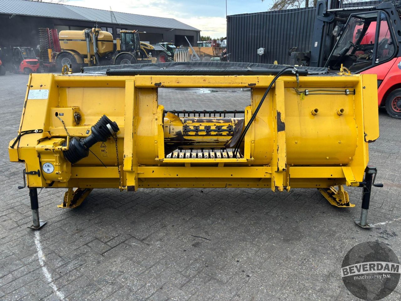 New Holland 346W Pick up