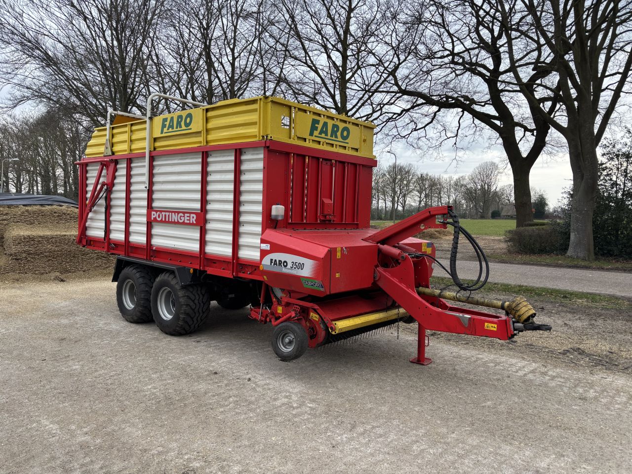 Pottinger Faro 3500 opraapwagen