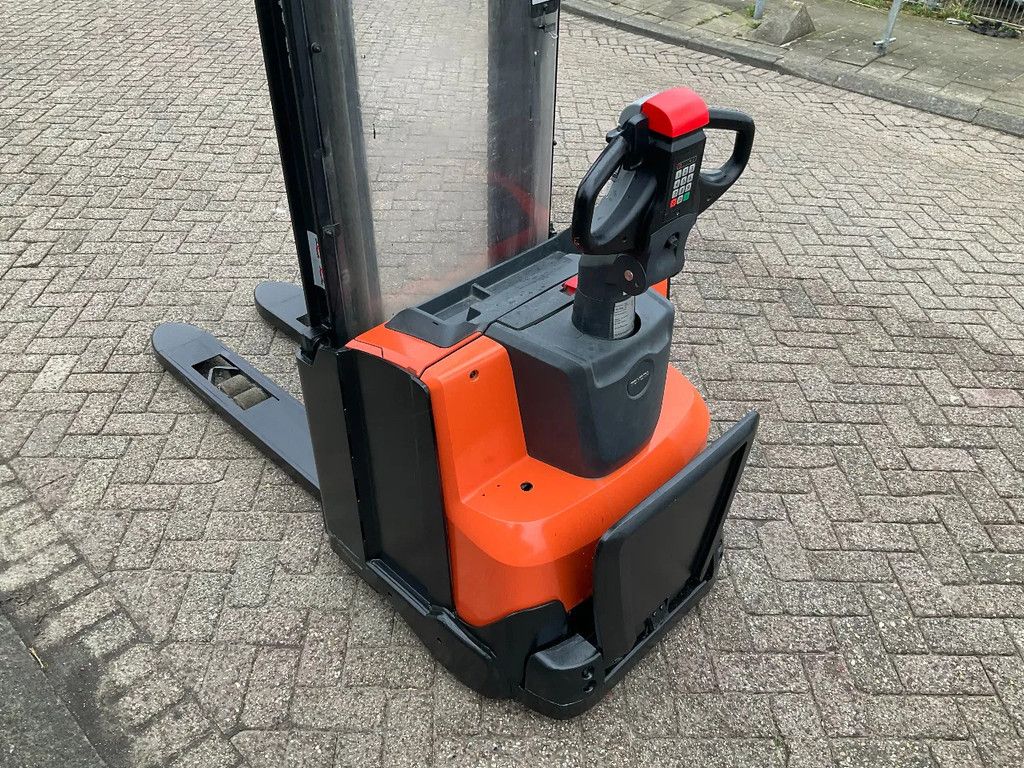 Toyota SWE100 1000KG 2.70METER STAPELAAR / HEFTRUCK