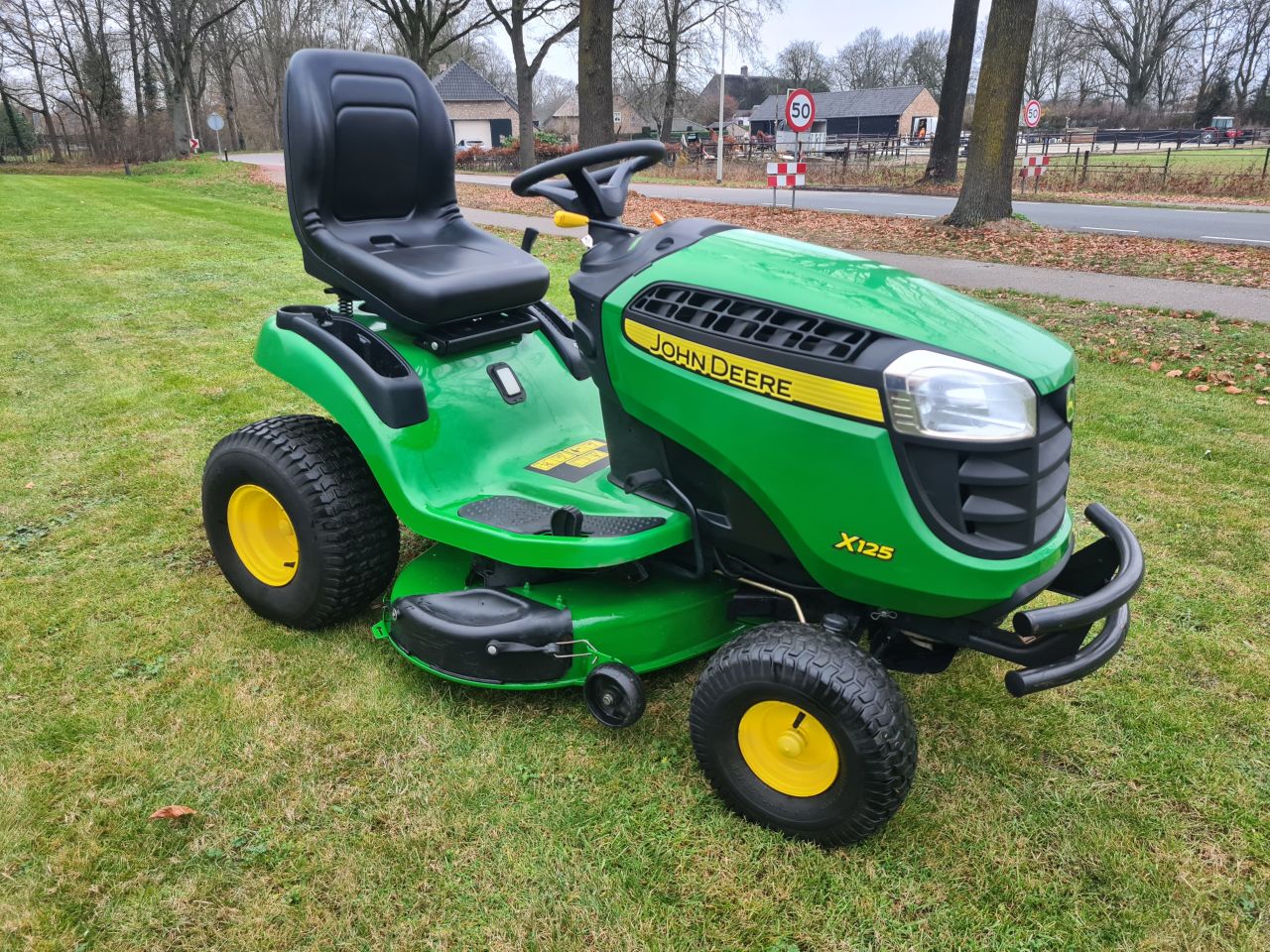 John deere X125 x 125 zitmaaier 18.5 pk motor hydrostaat.
