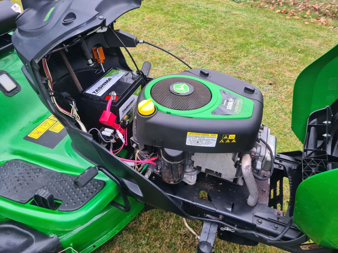 John deere X125 x 125 zitmaaier 18.5 pk motor hydrostaat.