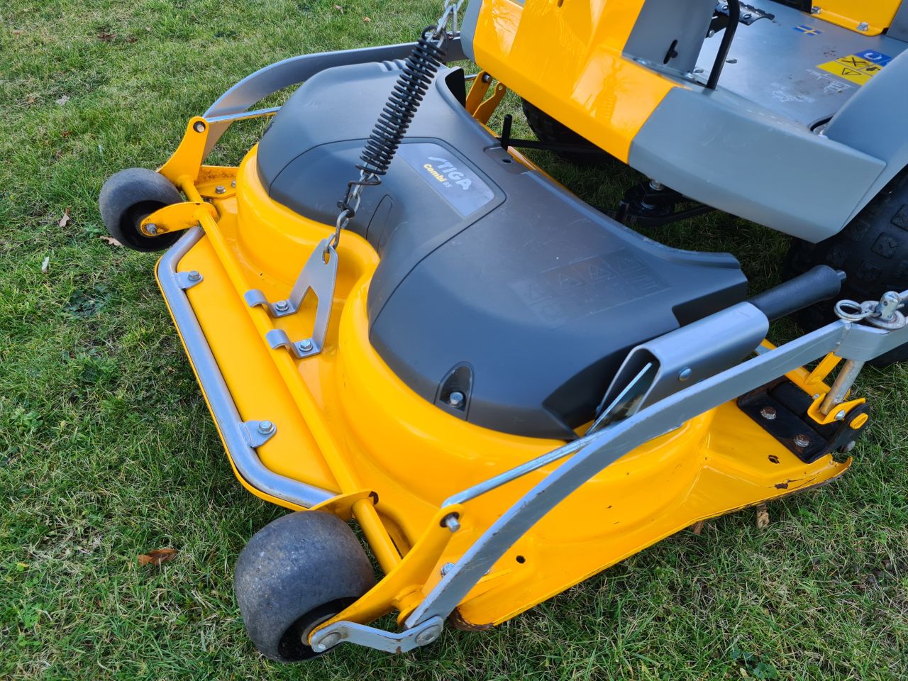 Stiga Villa frontmaaier mulch mulchmaaier zitmaaier.