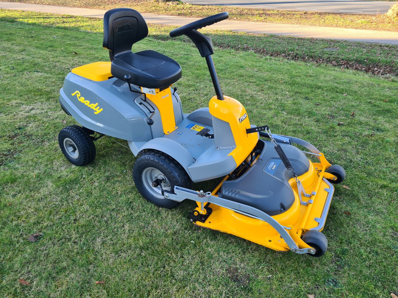 Stiga Villa frontmaaier mulch mulchmaaier zitmaaier.