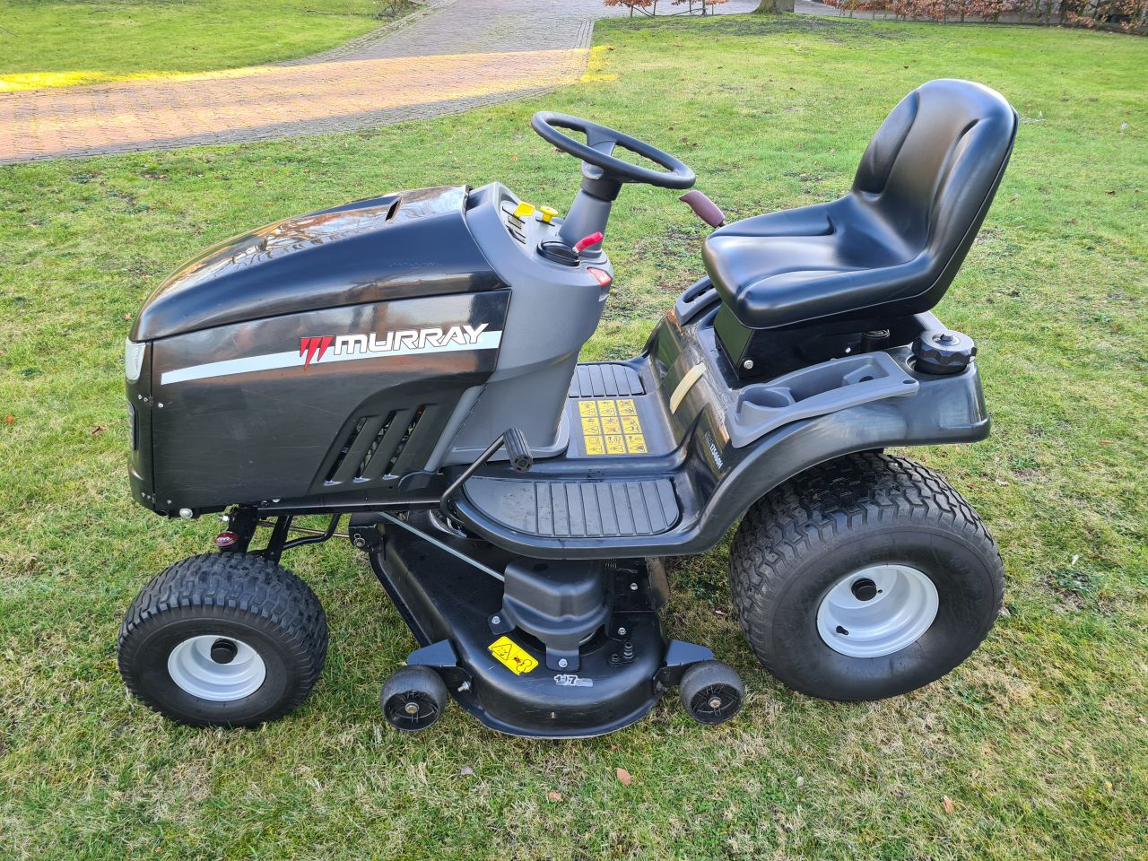 Murray zitmaaier zijlosser mulch hydrostaat 117 cm maaidek.