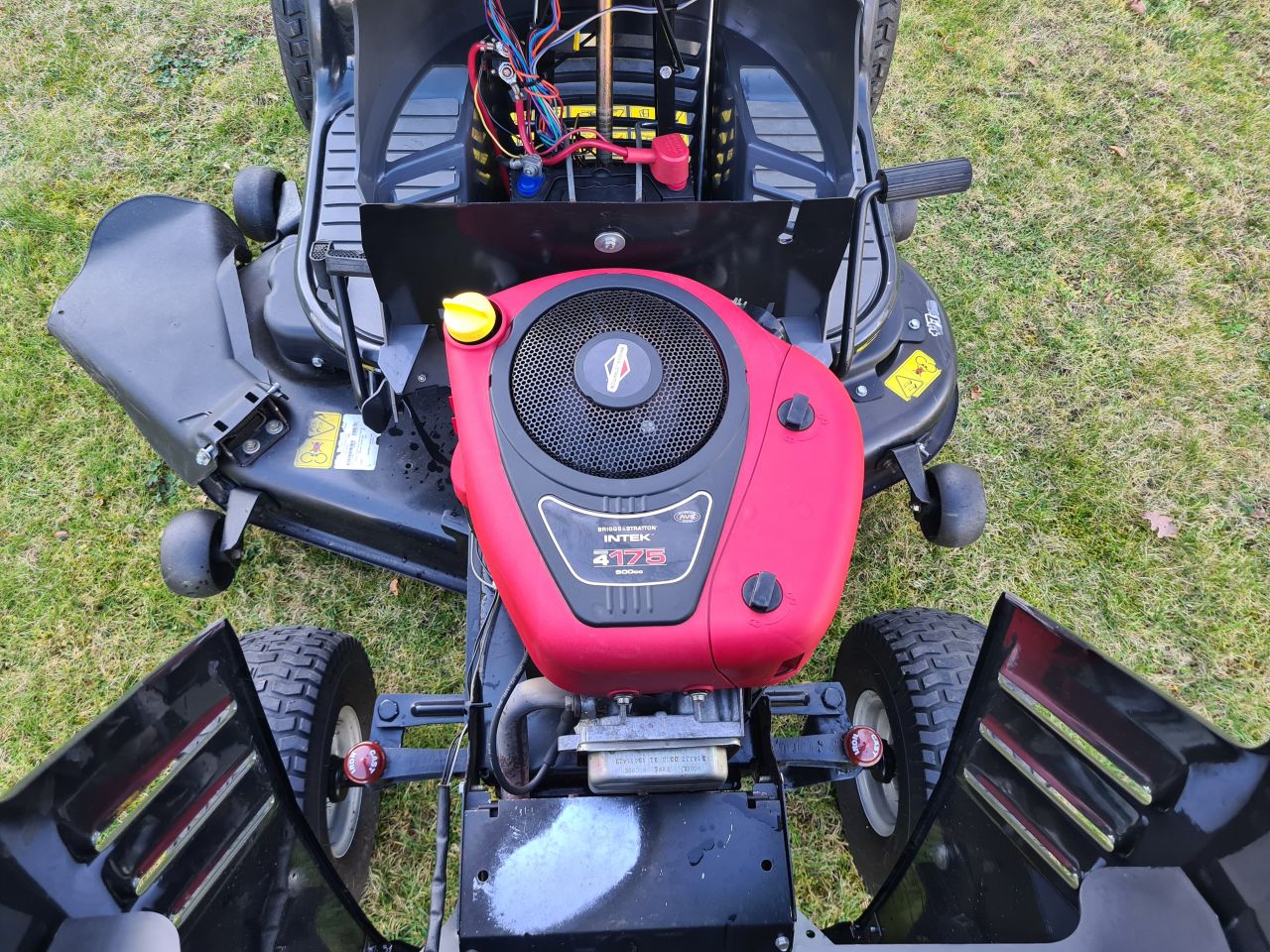 Murray zitmaaier zijlosser mulch hydrostaat 117 cm maaidek.