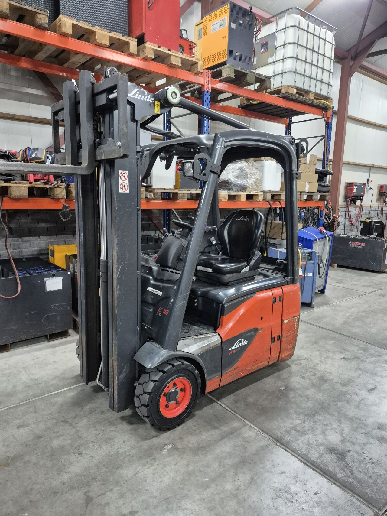 Linde E16C-02 bj 2014 triplex freelift sideshift 4.620 mm