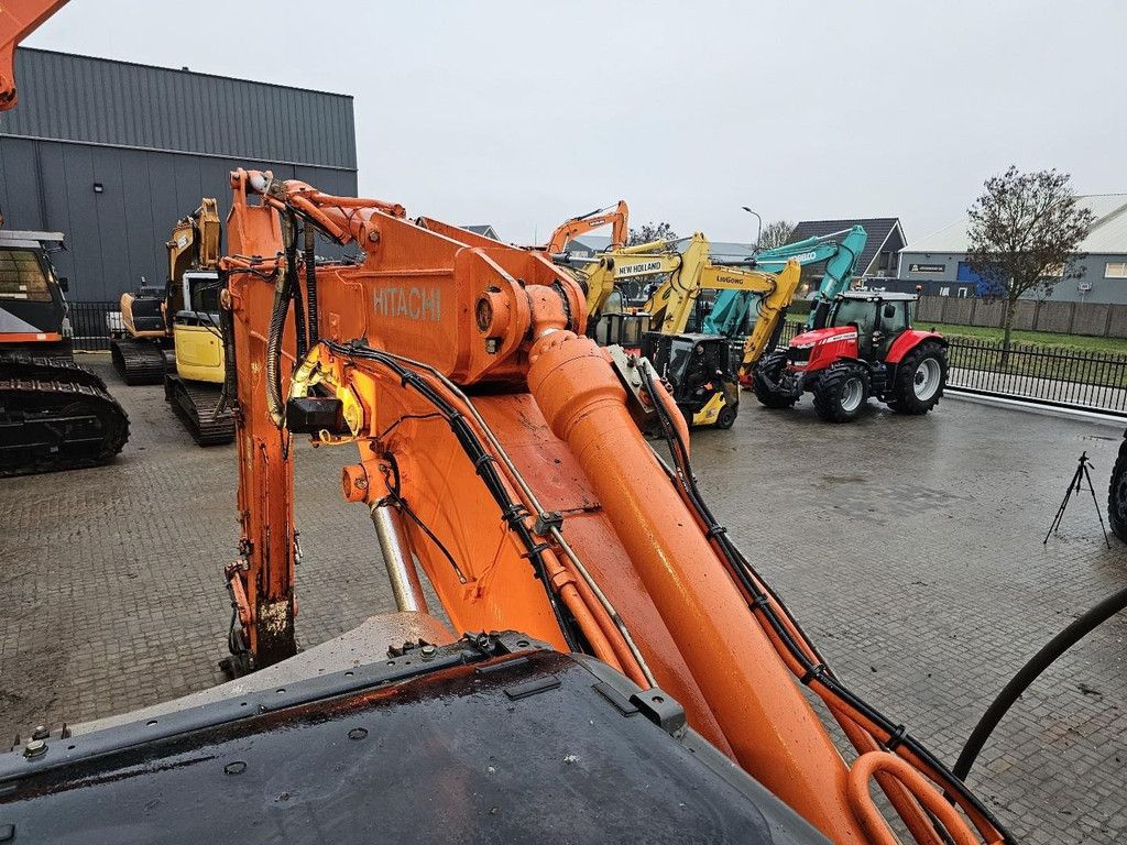 Hitachi ZX210LCN-3 WE1561