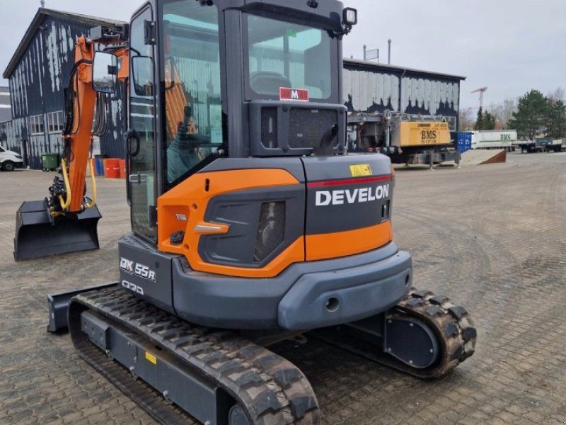 Develon DX55R-7