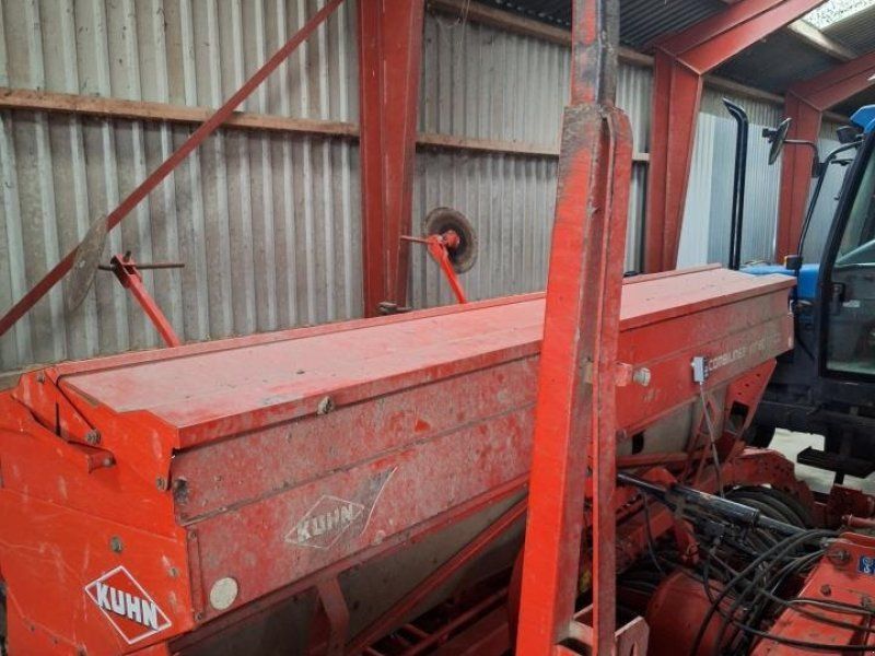 Kuhn HR4003D/INTEGRA GII