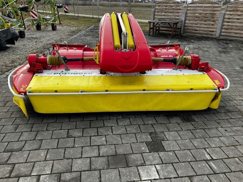 Pöttinger NOVACAT 301 ALPHA MOTION ED