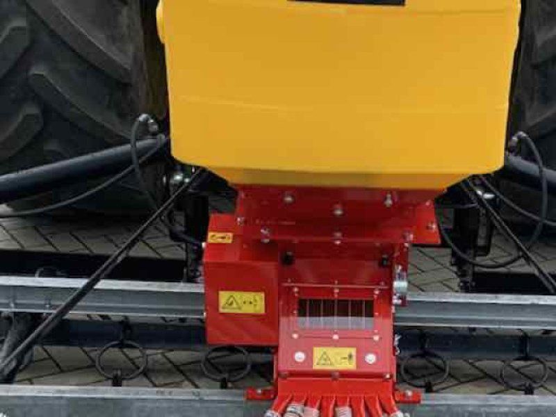 Voratek Wiesenschleppe 6m mit Striegel und Nachsaatgerät