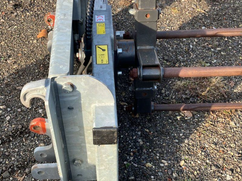 Fliegl Ballenspieß Hydr.