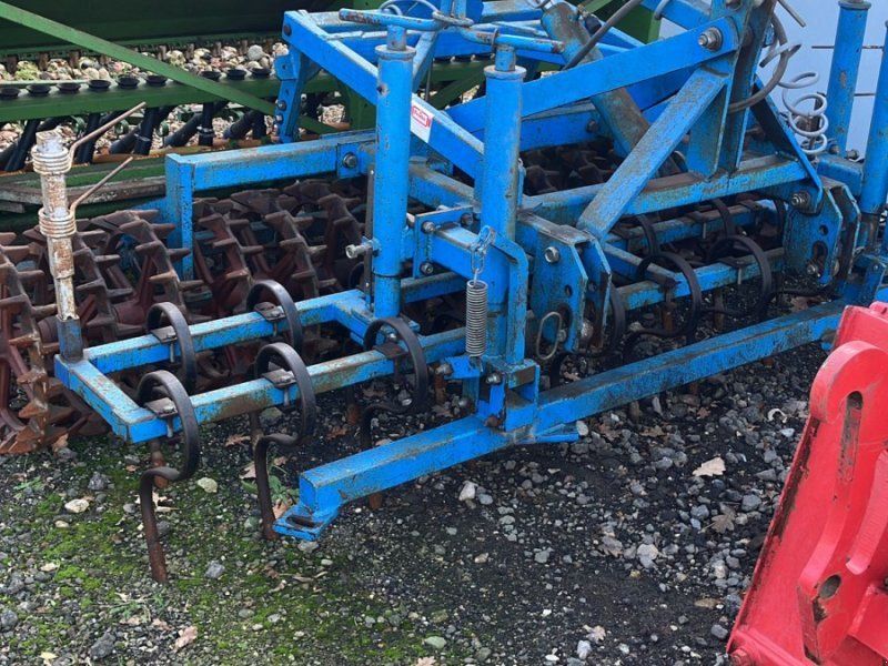 Amazone D7 mit Kombi