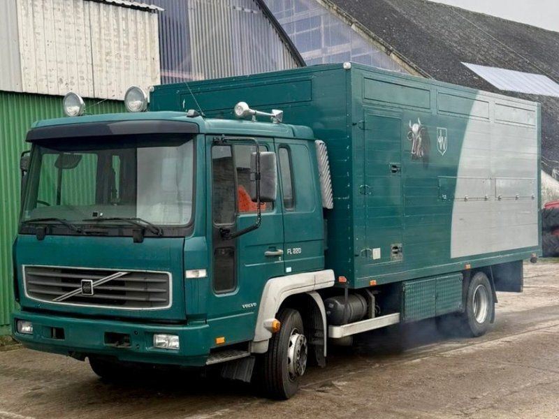 Volvo FL220 4x2R Vieher