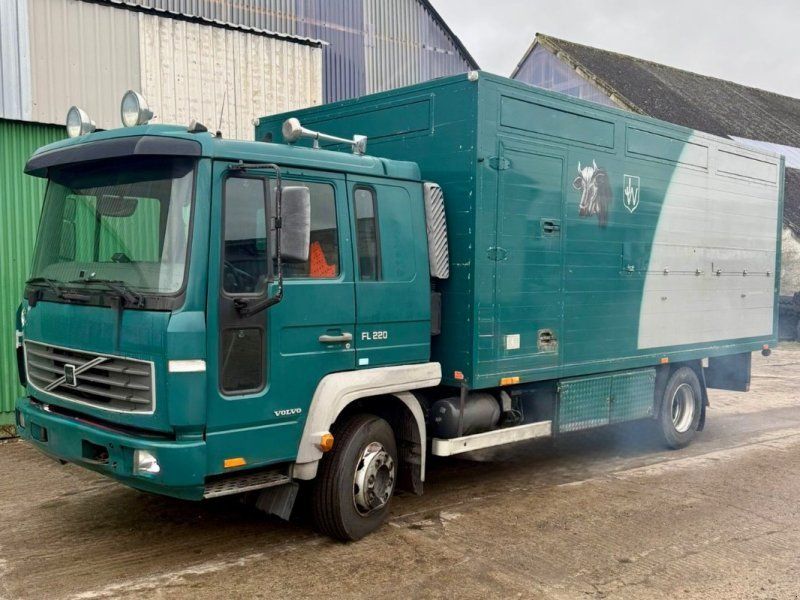 Volvo FL220 4x2R Vieher