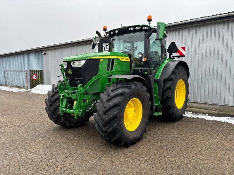John Deere 6R 215
