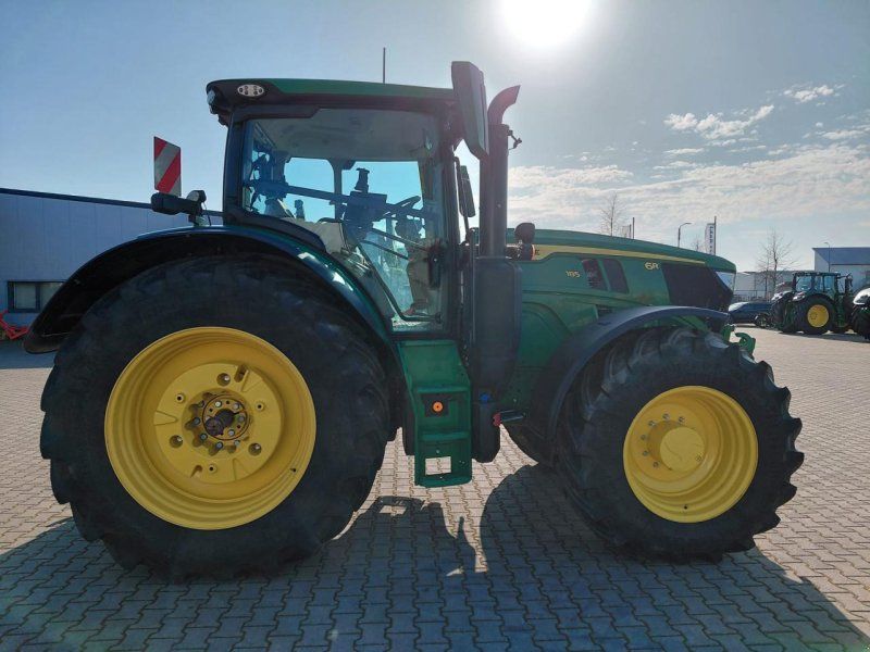 John Deere 6R 185