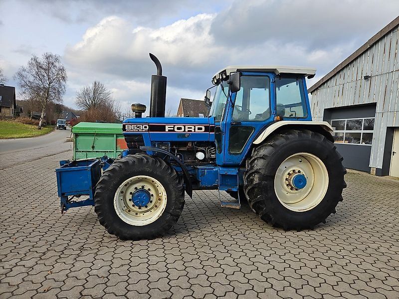Ford 8630 Powershift 40 km/h