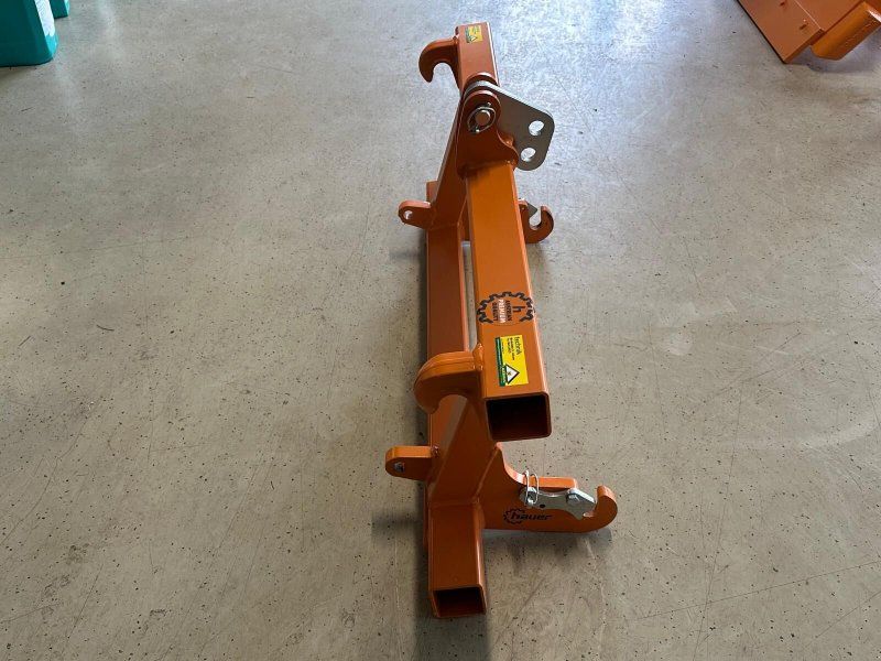 Hauer Dreipunktadapter