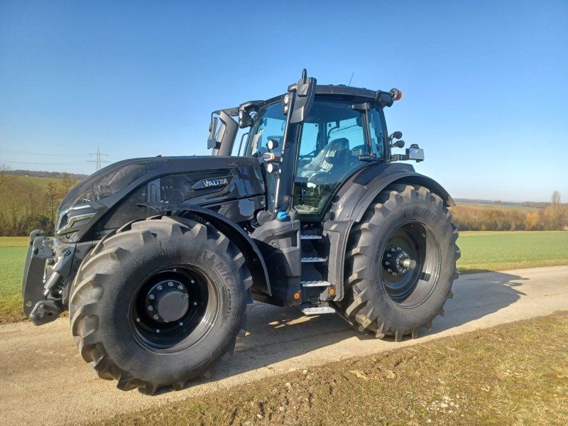 Valtra Q265