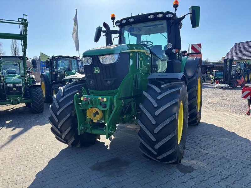 John Deere 6R 250