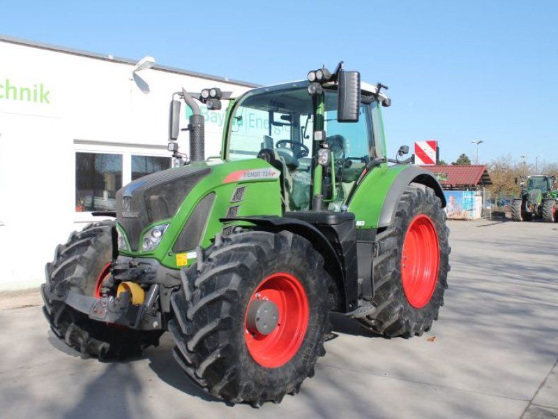 Fendt 724 Vario S4 Profi Plus