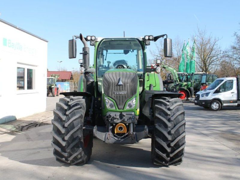 Fendt 724 Vario S4 Profi Plus