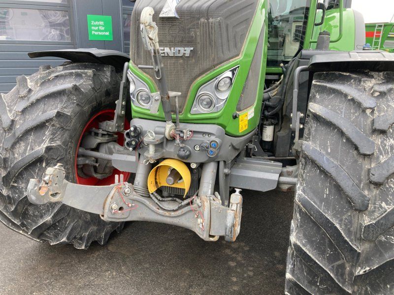 Fendt 724 Vario S4 Profi Plus