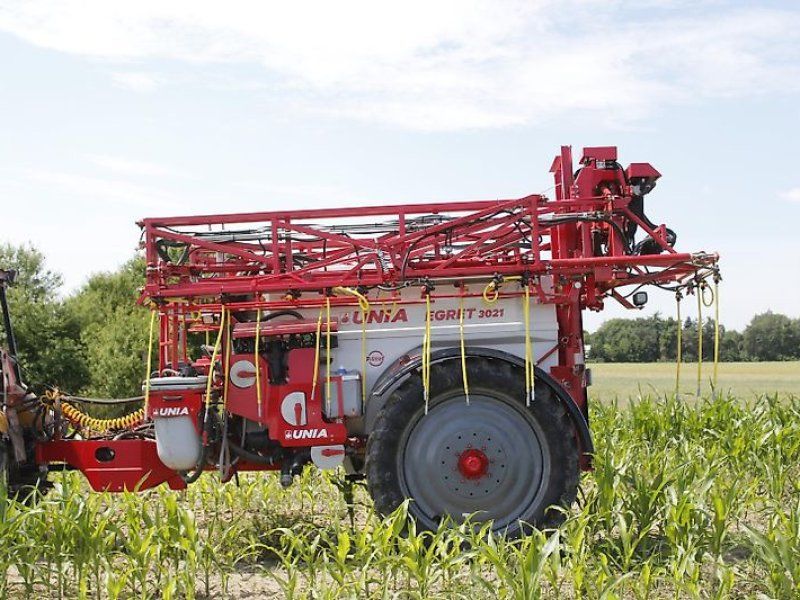 Unia Egret 3021 Anhängespritze 3000 L 21/15 m Gestänge ARAG Armaturen
