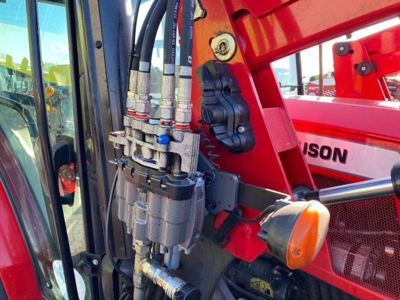 Massey Ferguson 4708