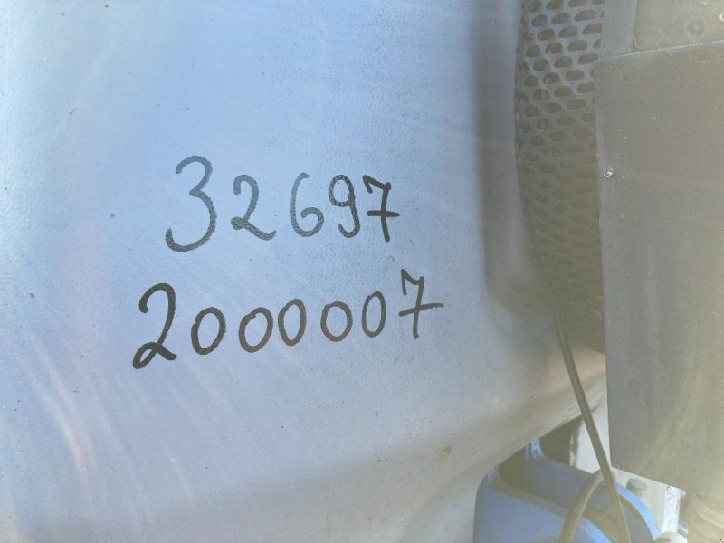 Lemken Azurit 9 mit Fronttank