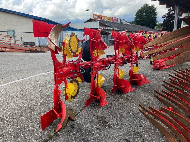 Pöttinger SERVO 4000 Plus Nova 4-scharig