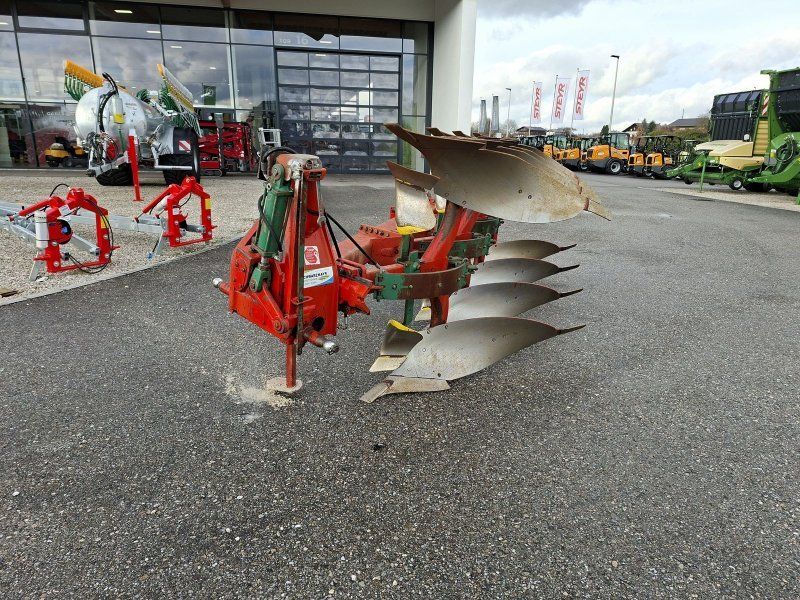 Kverneland 4-schar mit Steinsicherung über Blattfeder