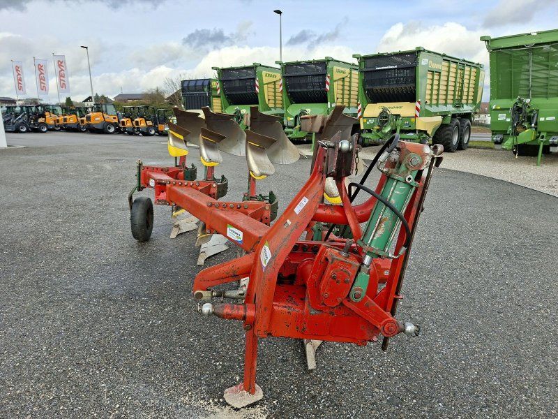 Kverneland 4-schar mit Steinsicherung über Blattfeder