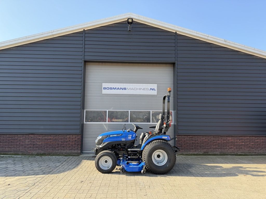 Solis 26 HST minitractor NIEUW met middenmaaidek