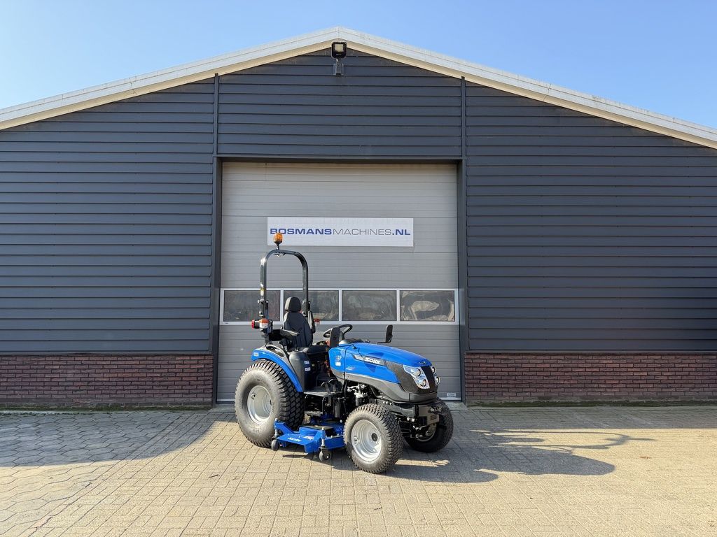 Solis 26 HST minitractor NIEUW met middenmaaidek