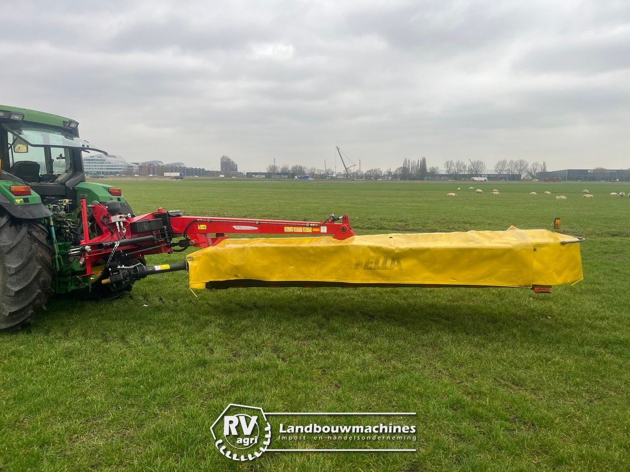 Fella SM 4080 TL weinig hectares!