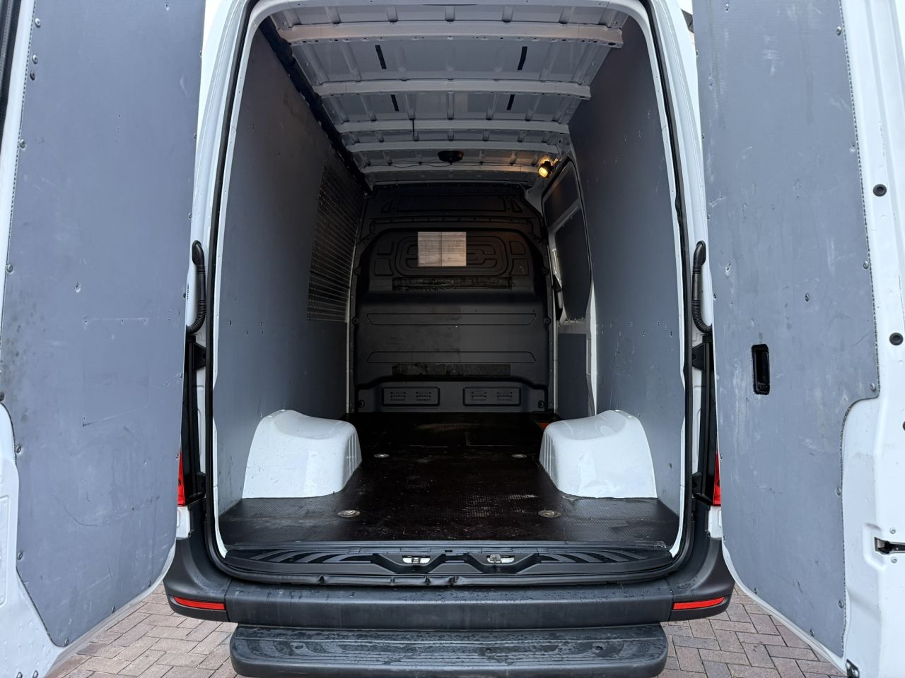 Mercedes Sprinter 516 dubbellucht in topstaat automaat