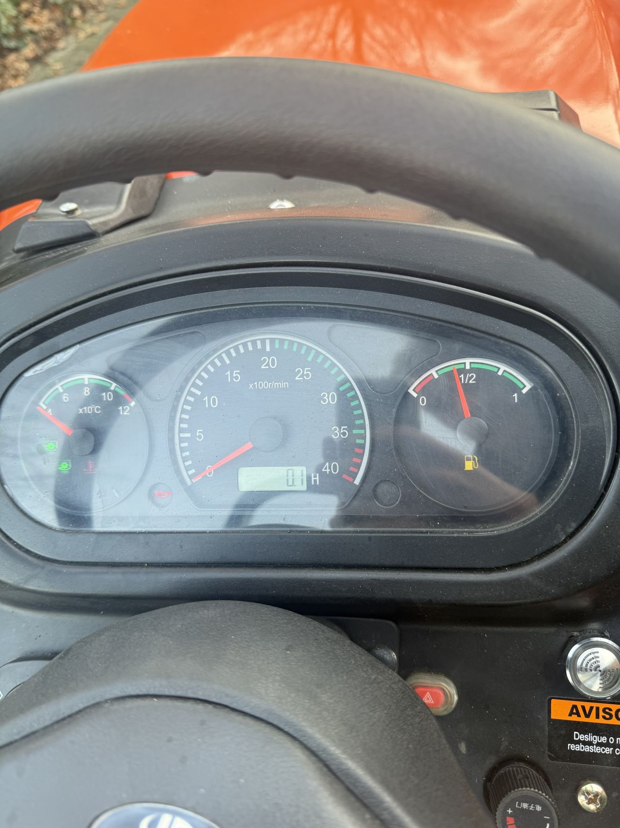 Hinomoto HM3020 mit Frontlader