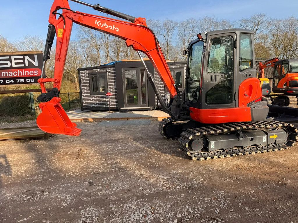 Kubota KX163