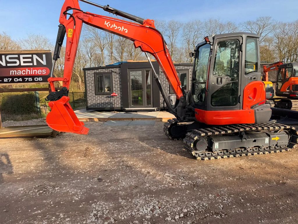 Kubota KX163
