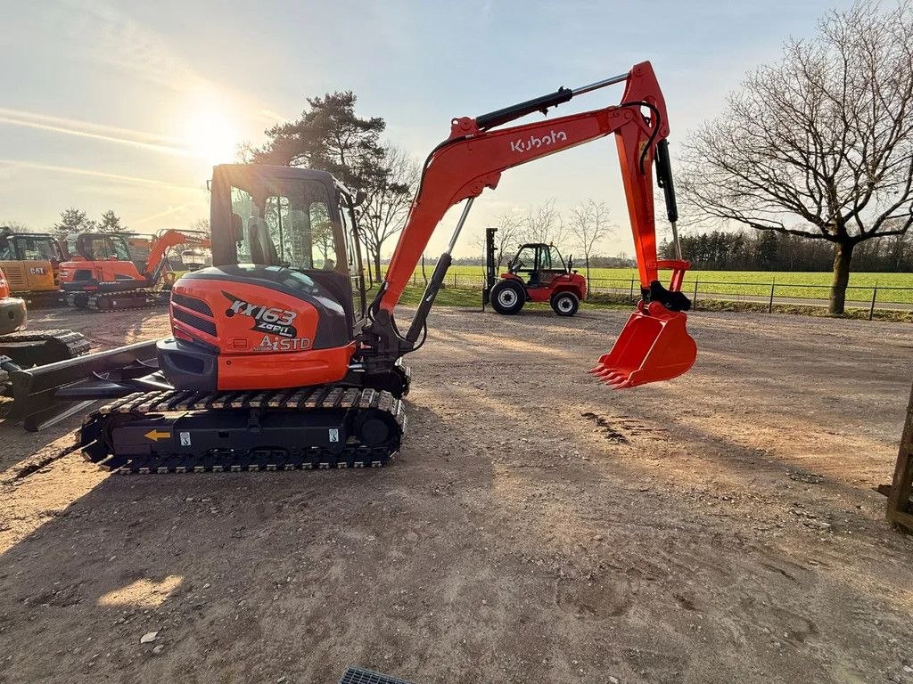 Kubota KX163