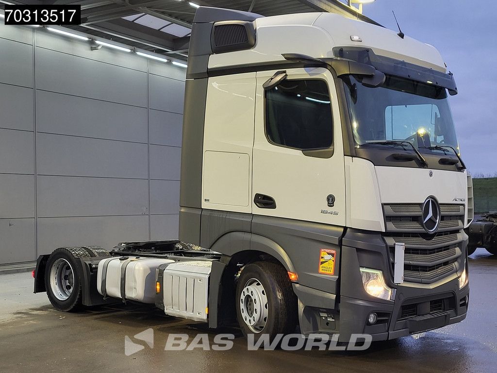 Mercedes Actros 1845 4X2 Bigspace Lowdeck Mirrorcam 2x Tank