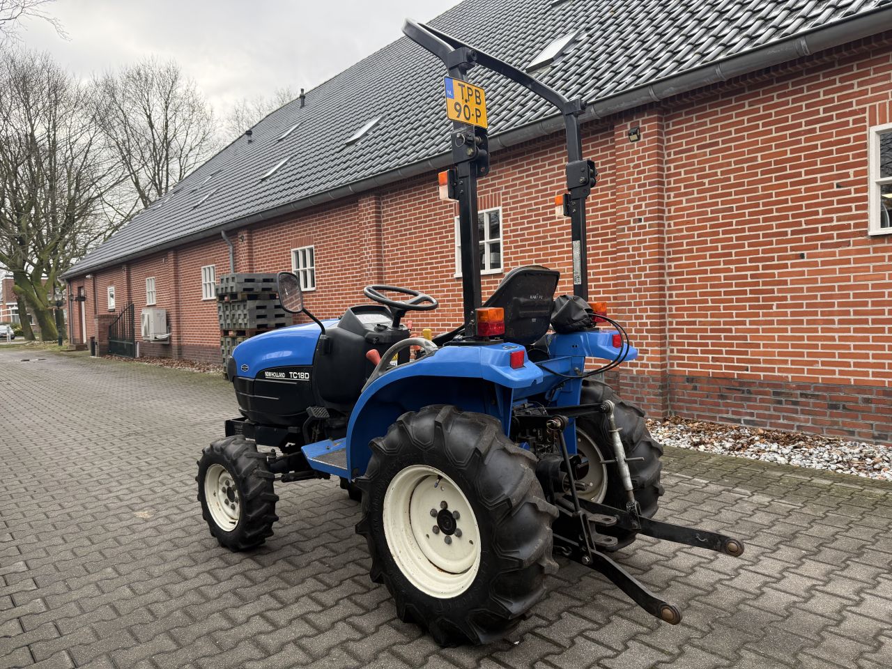 New Holland TC18D