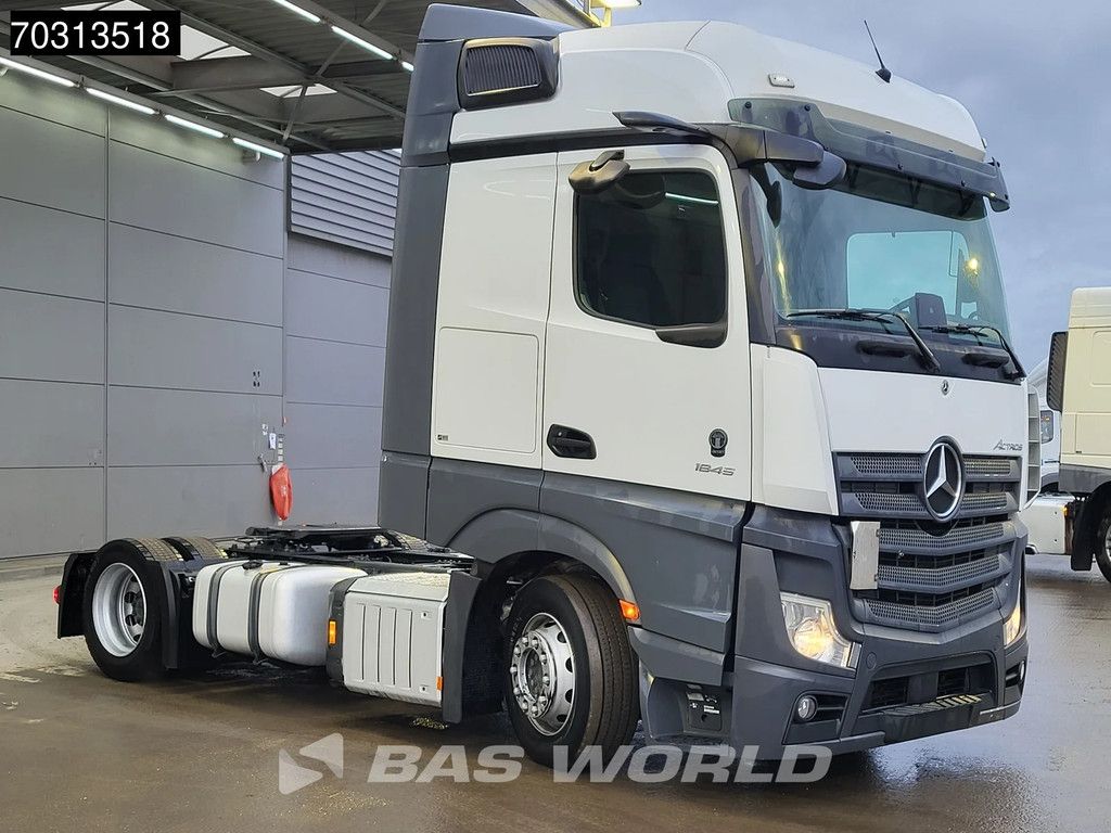 Mercedes Actros 1845 4X2 Bigspace Lowdeck Mirrorcam 2x Tank